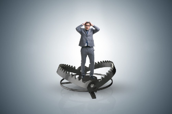 Bitcoin Price Consolidates Losses and At Risk of Fresh Decline To $25K