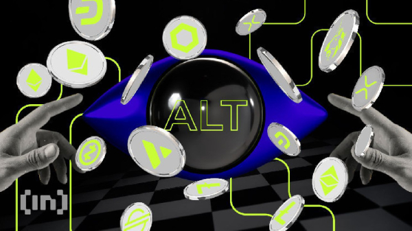 Altcoins in Focus: Are Whales Accumulating These 2 Cryptos?