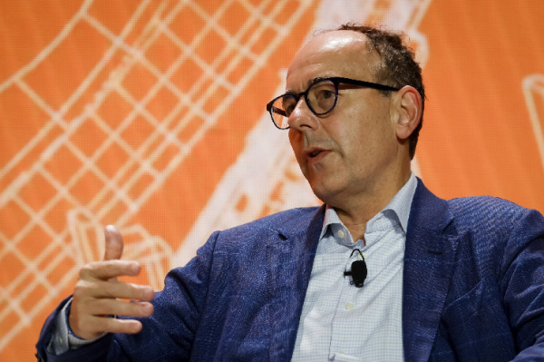 VanEck CEO Managing $76 Billion Predicts All-Time High Date for Bitcoin (BTC) Price