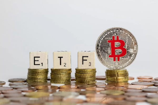 New Date to Focus on for Bitcoin Spot ETF Approval Announced: Source Close to the Process Reveals